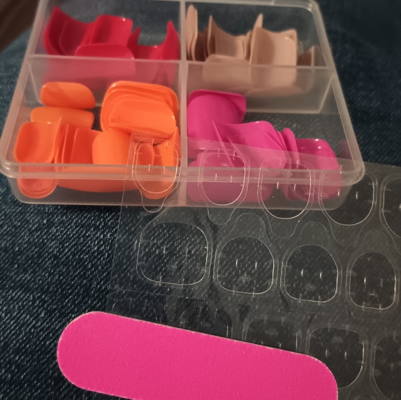 New Cute Doll Colorful Glossy Finish Press On Nails Sets - Picture 6 of 6